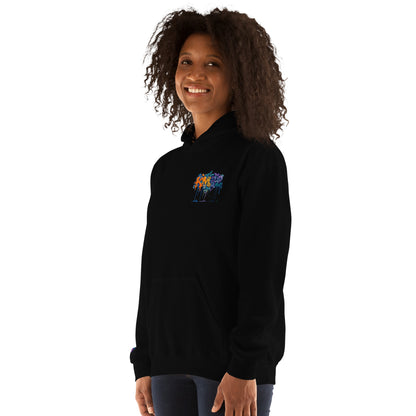 Sudadera con capucha KMB2 en negro, vista frontal en ángulo izquierdo con logo KMB2