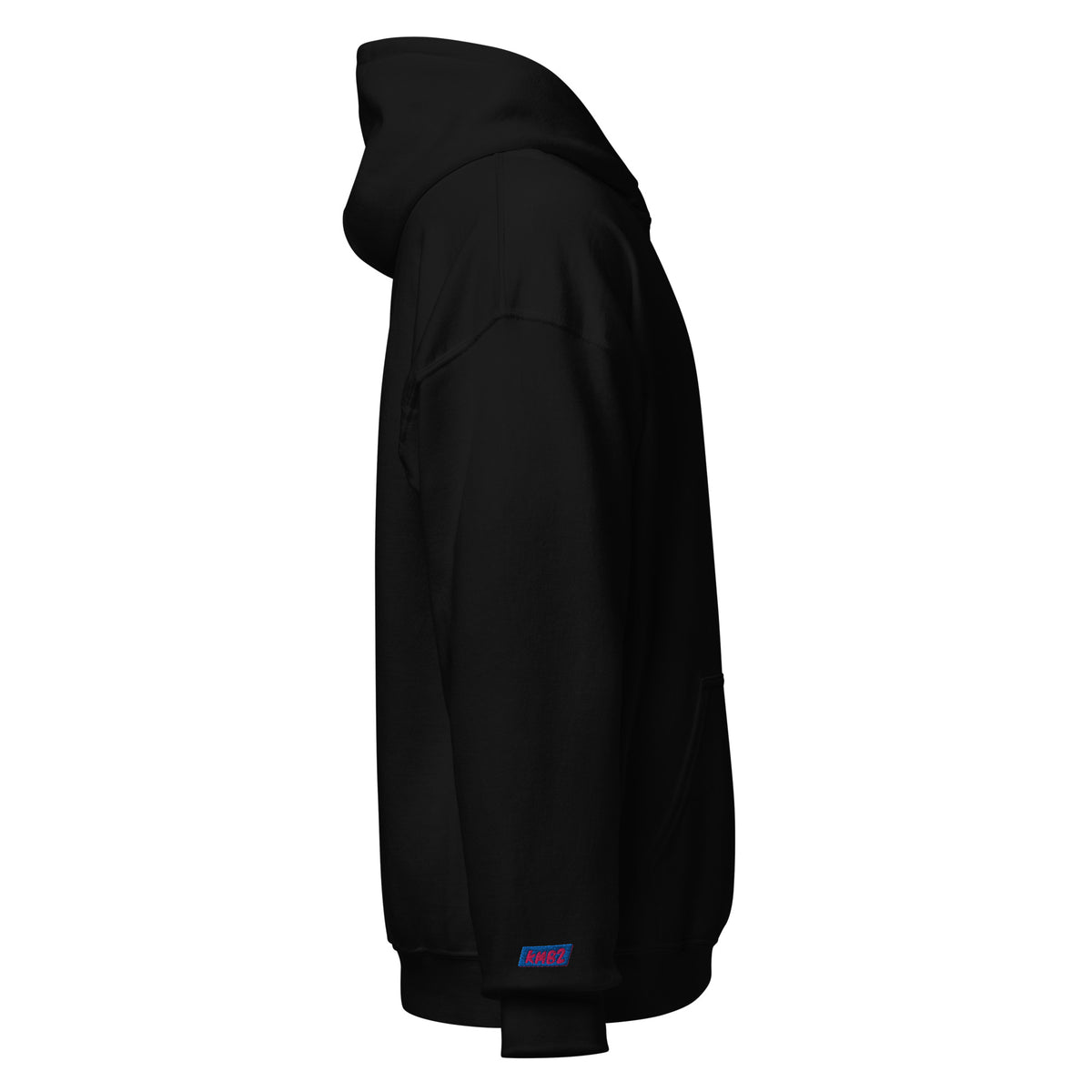 Sudadera con capucha KMB2 en negro, vista lateral derecha con capucha